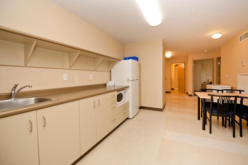 Residence & Conference Centre - Kamloops Room photo